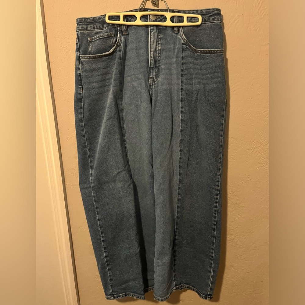 Ava and Viv wide leg cropped two tone denim pants size 16